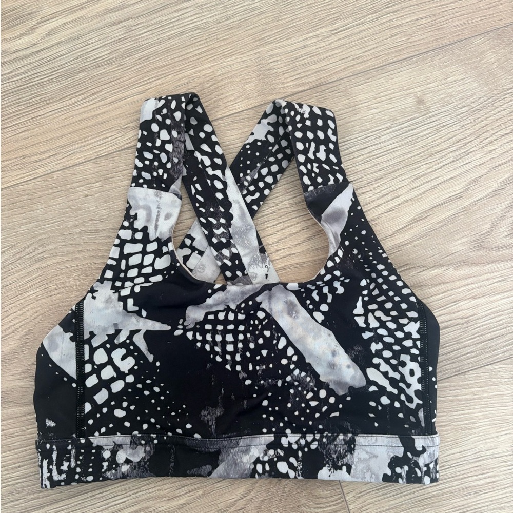 lululemon athletica Black and Gray Sports Bra